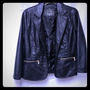 Last kiss jacket size large junior